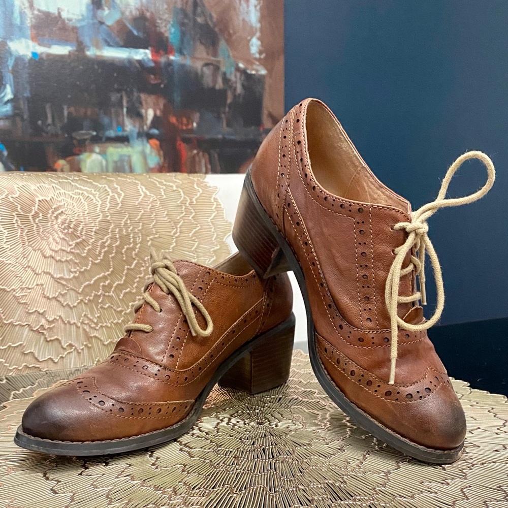 Mix Mooz Light Brown Leather Oxford Heels Size 6